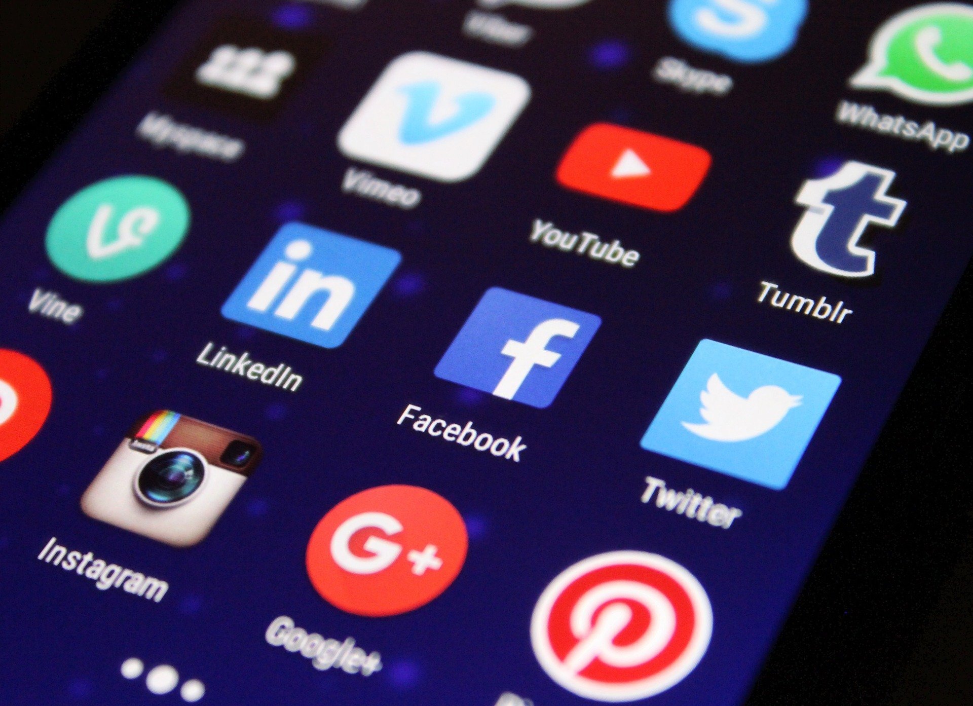 social media, DPC, elevated Health, healthcare.jpg